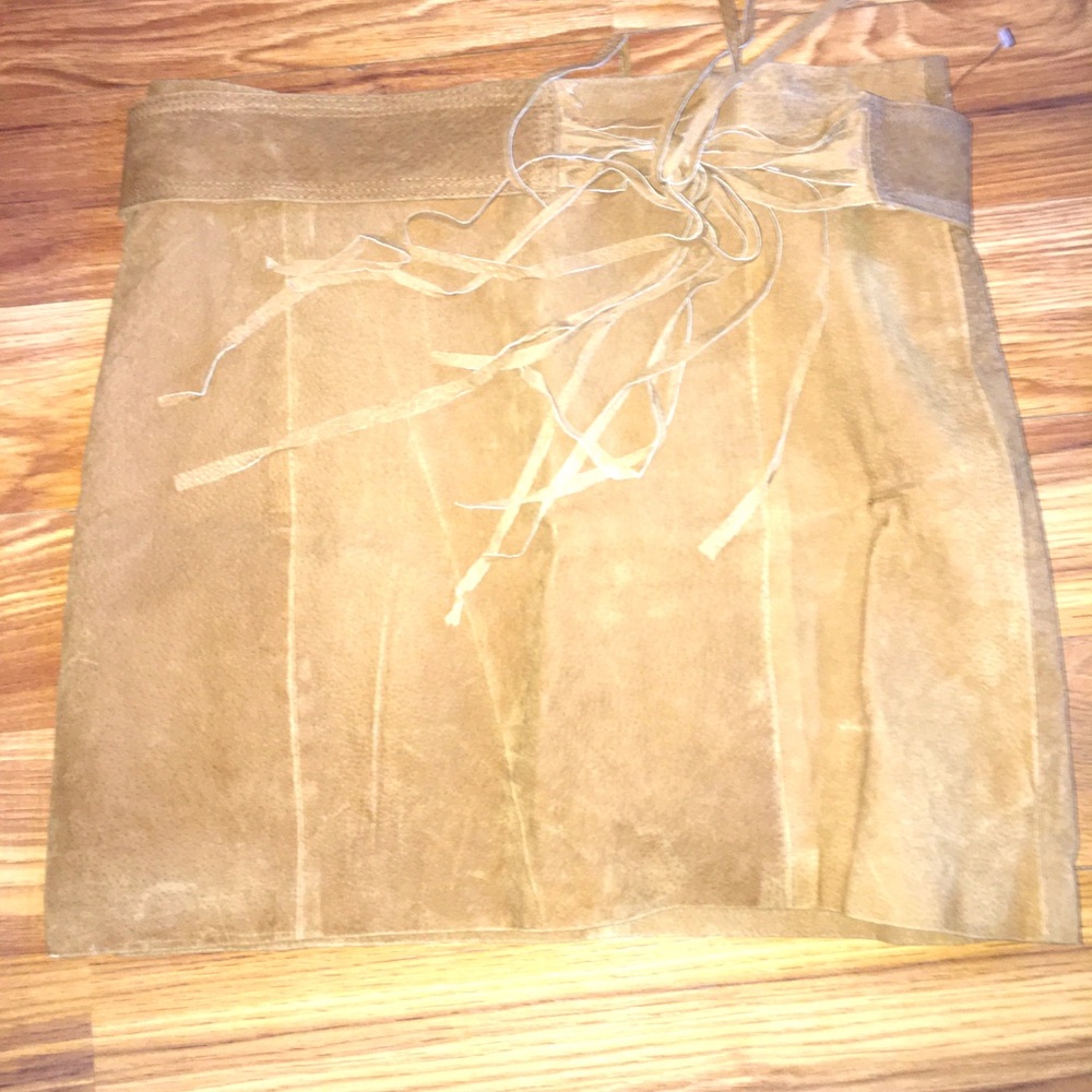 Skirt - Picture 2 of 2